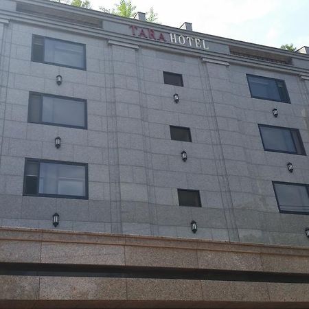 Tara Hotel Сеул Екстериор снимка