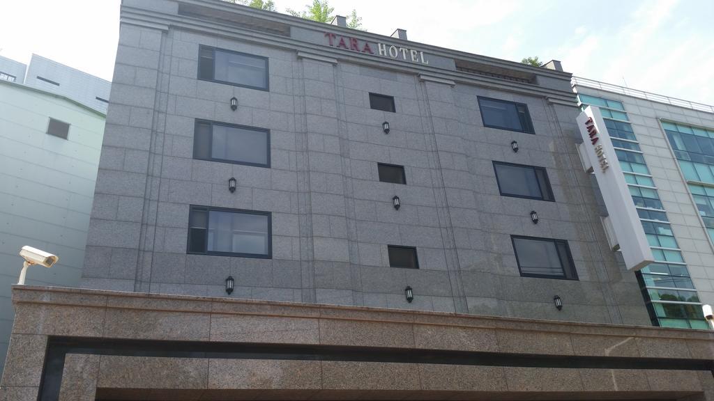 Tara Hotel Сеул Екстериор снимка