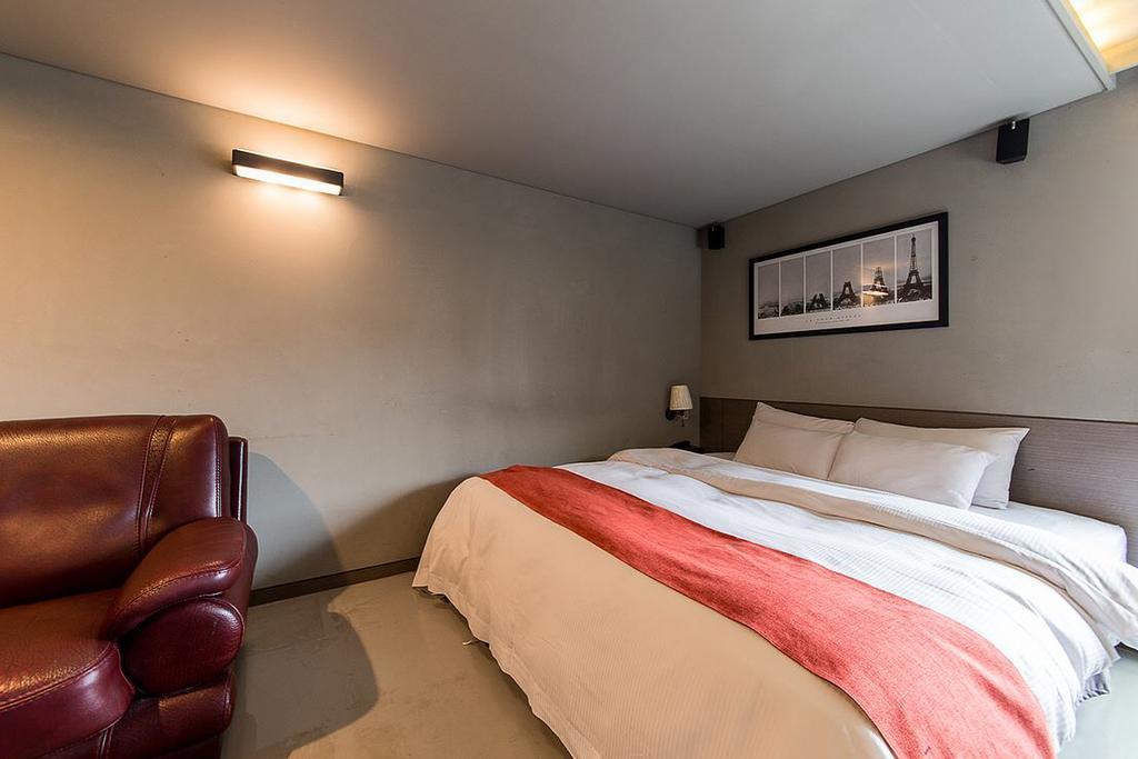 Tara Hotel Сеул Екстериор снимка